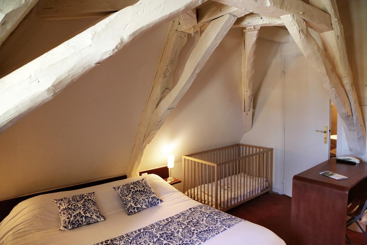Отель Logis La Garissade Labastide-Murat Экстерьер фото